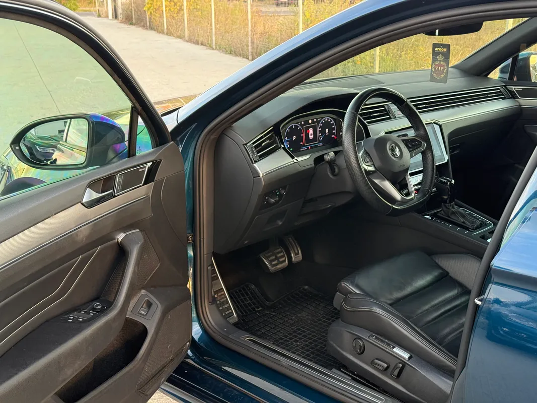 Volkswagen Passat - fotografie 13