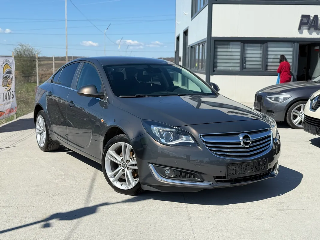 Opel Insignia 2013 second hand de vânzare în parc auto Pitești - Ianis Automobile