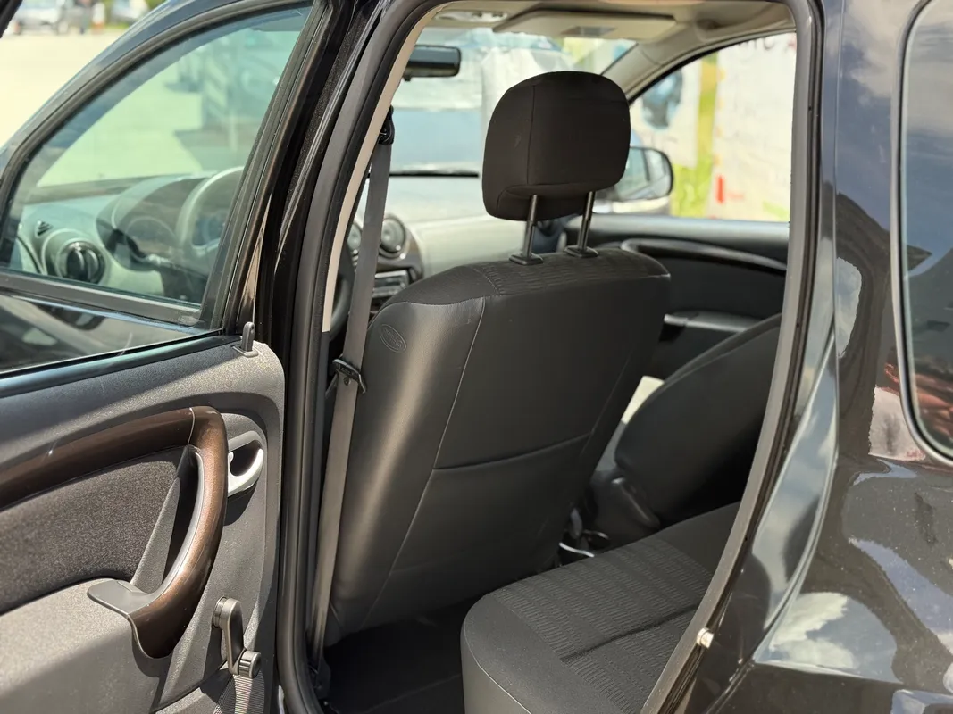 Dacia Duster 1.6 mpi  - fotografie 4