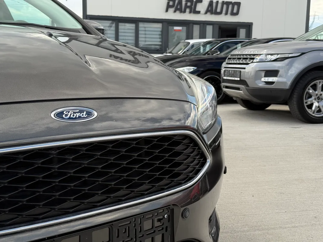 Ford Focus 1.5 diesel - fotografie 3