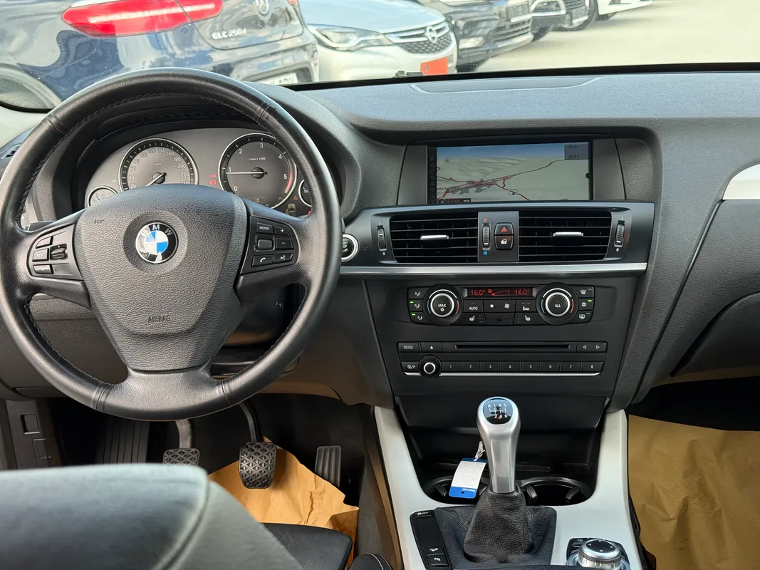 BMW X 3 X-Drive - fotografie 6