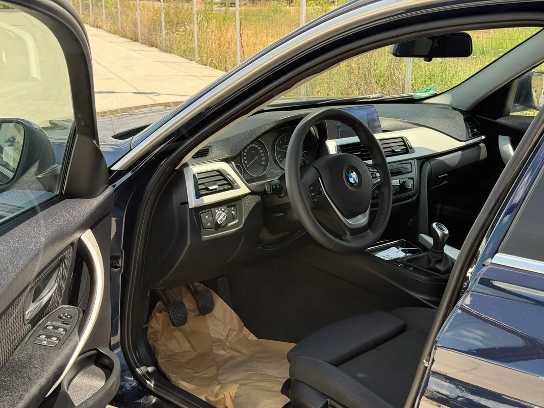 BMW Seria 3 f30 - fotografie 4