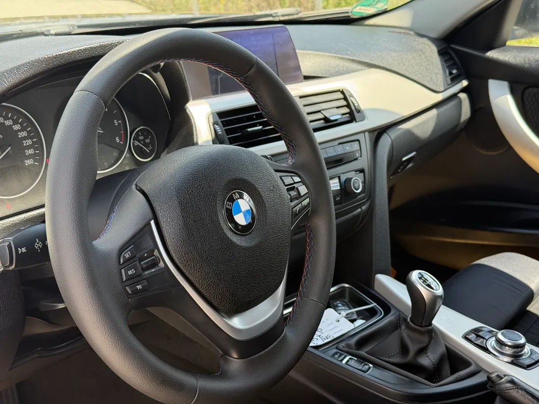 BMW Seria 3 f30 - fotografie 5