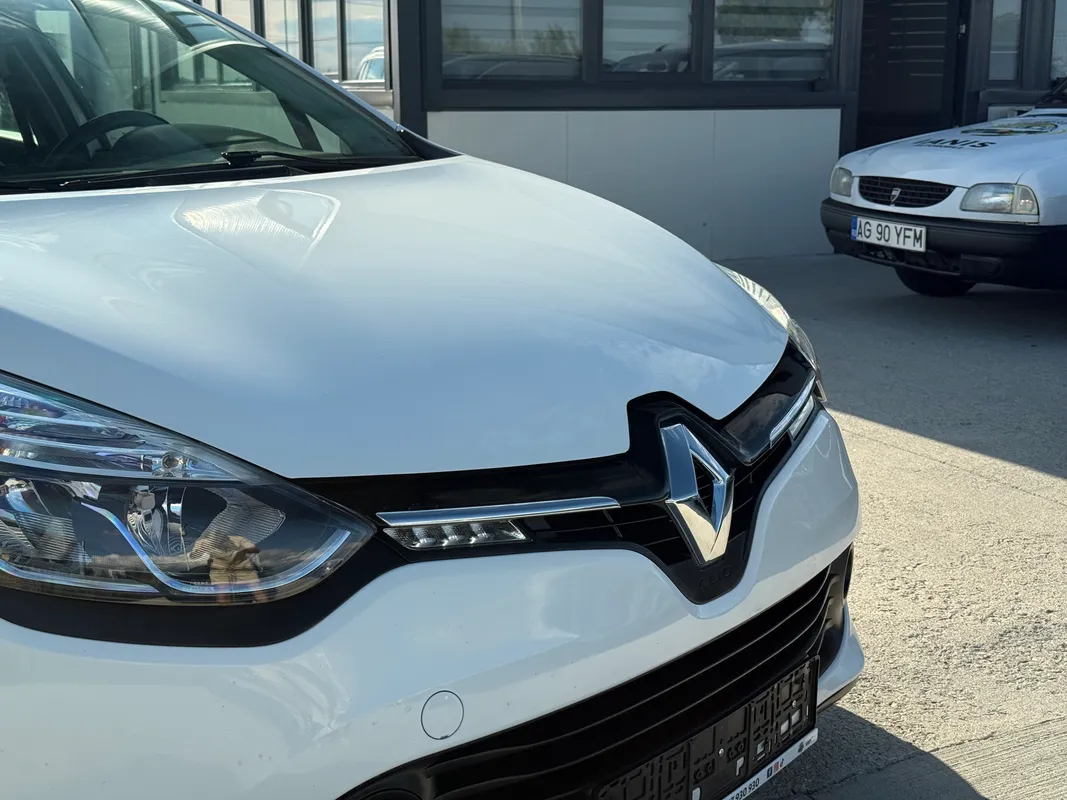 Renault Clio 1.5 dci - fotografie 3