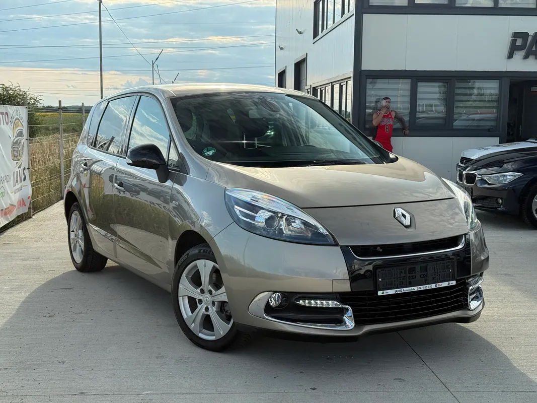 Renault Scenic 2012 second hand de vânzare în parc auto Pitești - Ianis Automobile