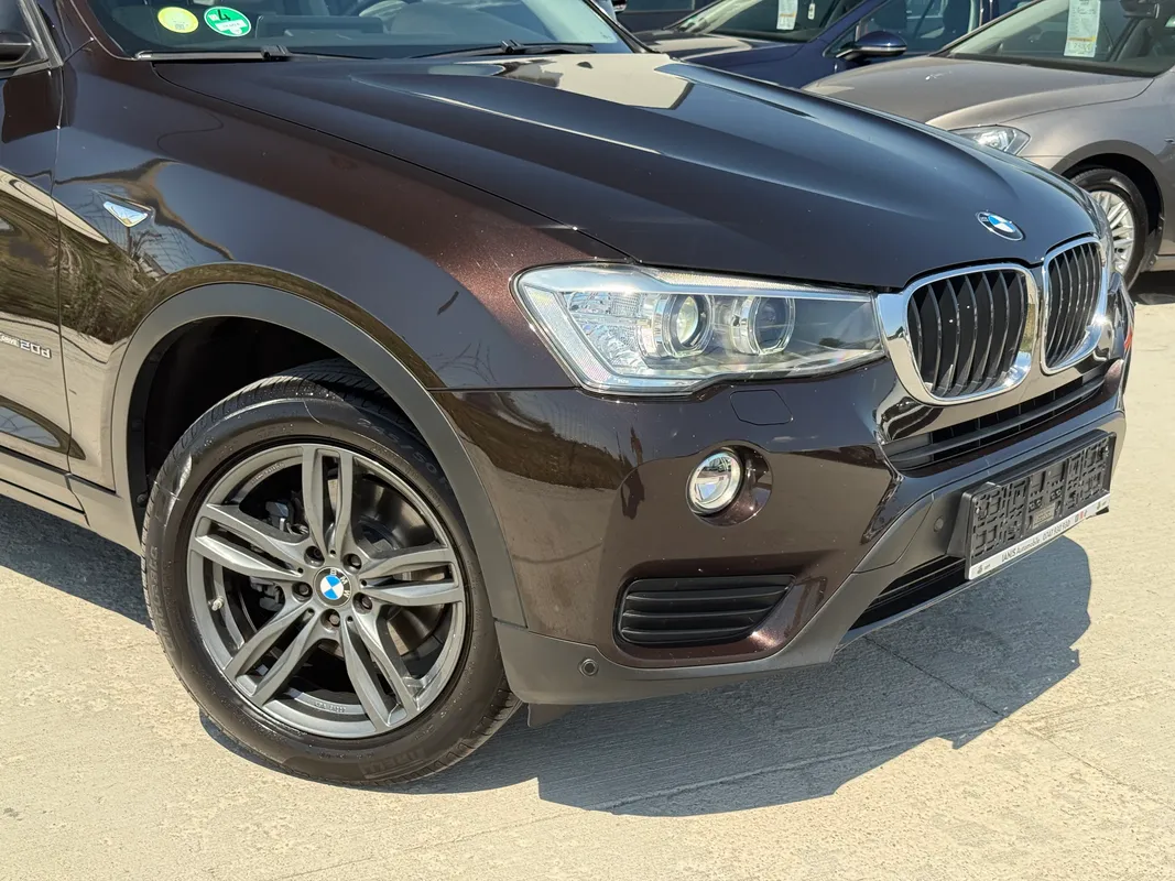 BMW X3 xdrive 2.0d - fotografie 2
